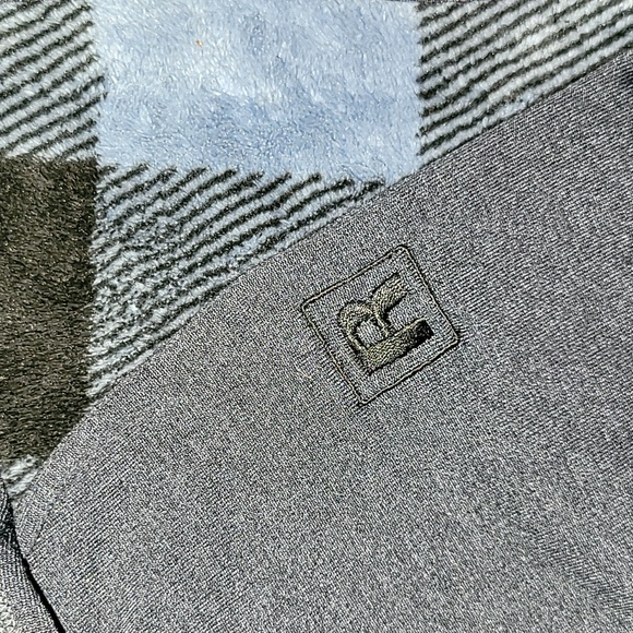 Vintage. Made in USA. Patagonia. Stretchy longsleeve. 1/4 zip pullover. Size Med - Picture 16 of 16